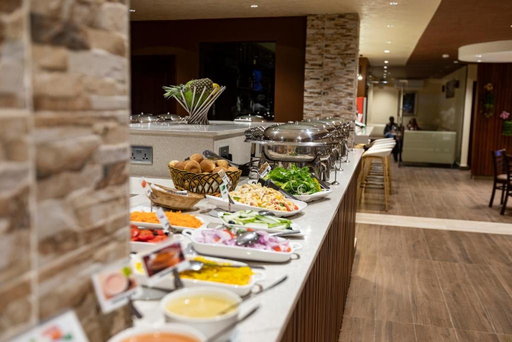 Airport View Hotel__dining__Food And Beverages_1