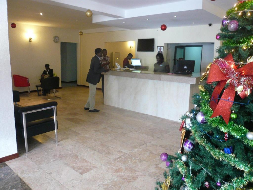 Airport View Hotel__property_views__Reception_35
