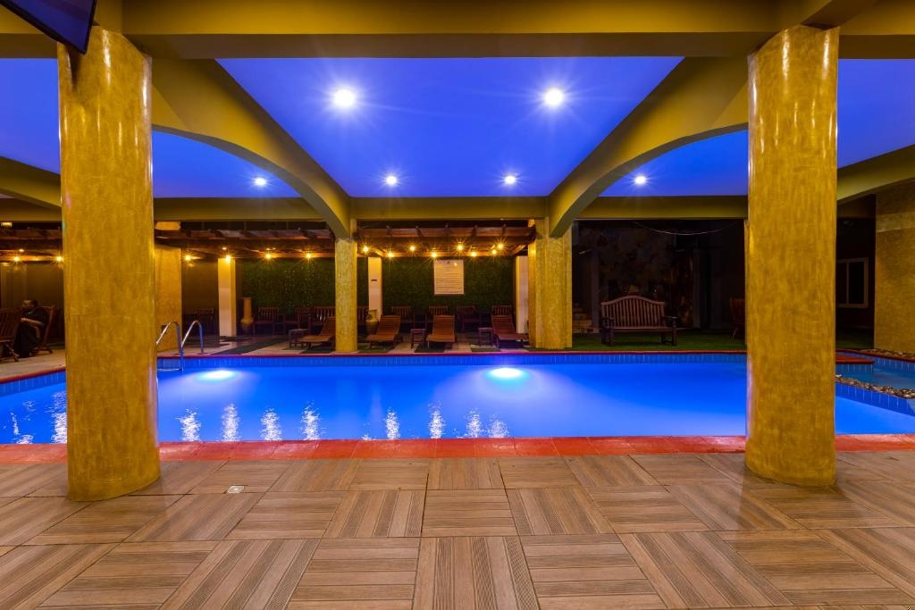 Airport View Hotel__property_views__View_8
