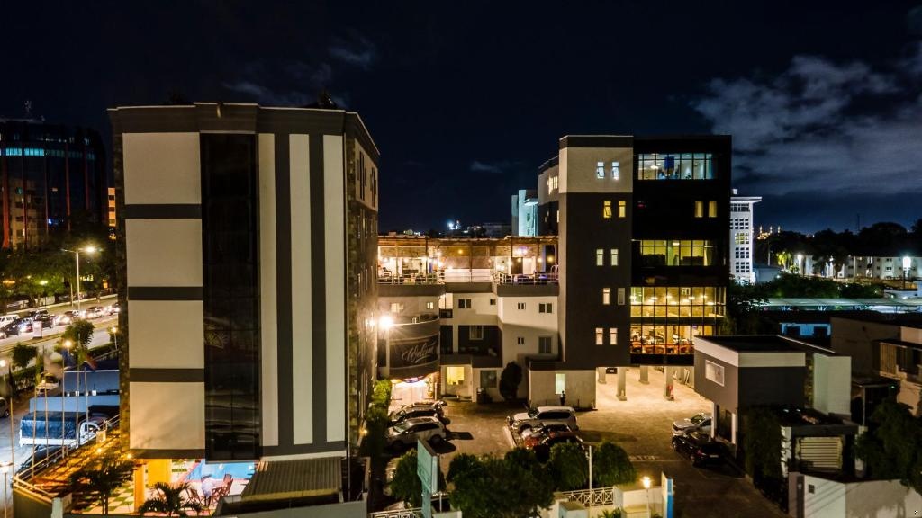 Airport View Hotel__property_views__View_9