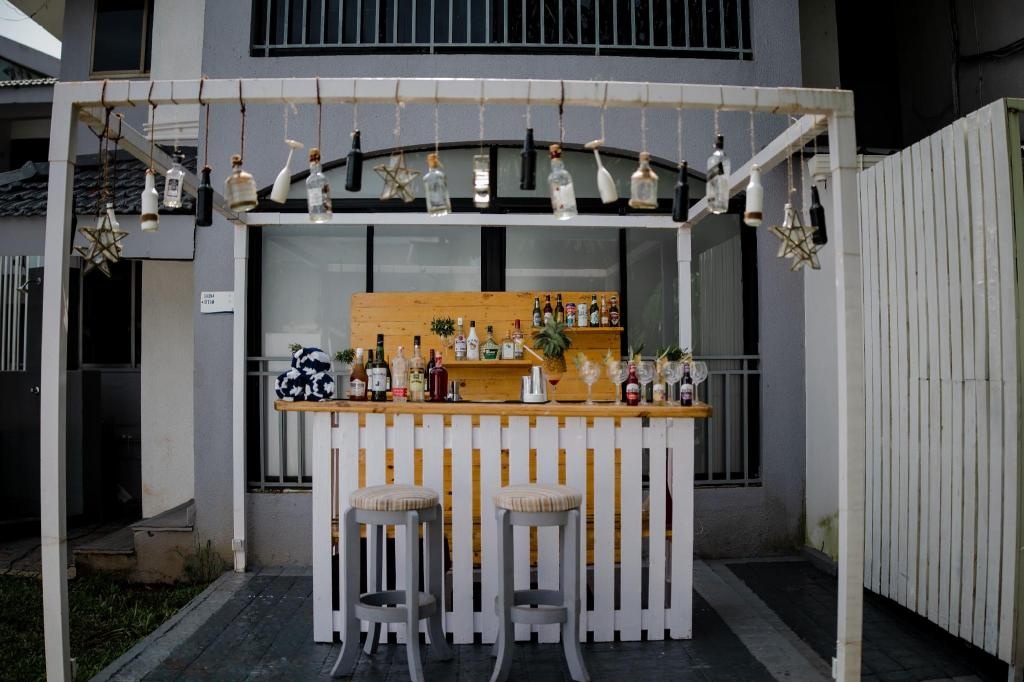 Regenta Baywatch Resort Goa  Facilities  Barlounge 80