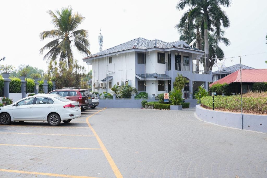 Regenta Baywatch Resort Goa  Facilities  Parking Lot 89