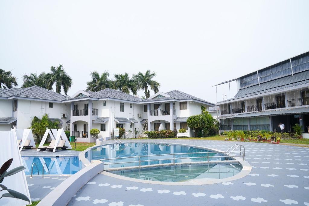 Regenta Baywatch Resort Goa  Facilities  Swimming Pool 4