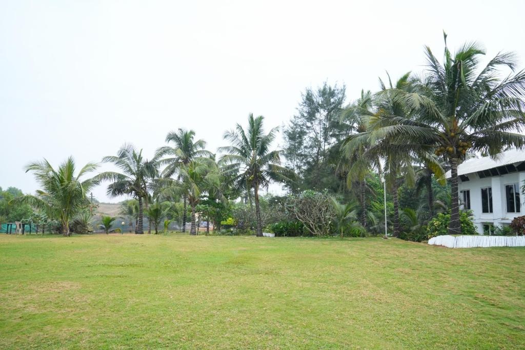 Regenta Beach House Resort Goa  Facilities  Garden 14
