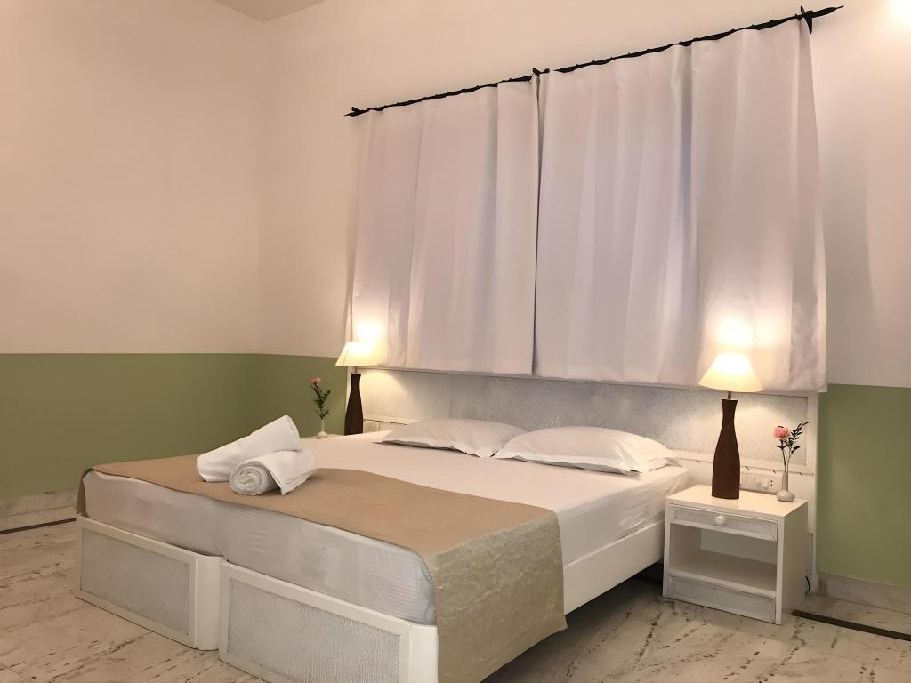 Casablanca Beach Resort  Rooms  Rooms Image 8 8