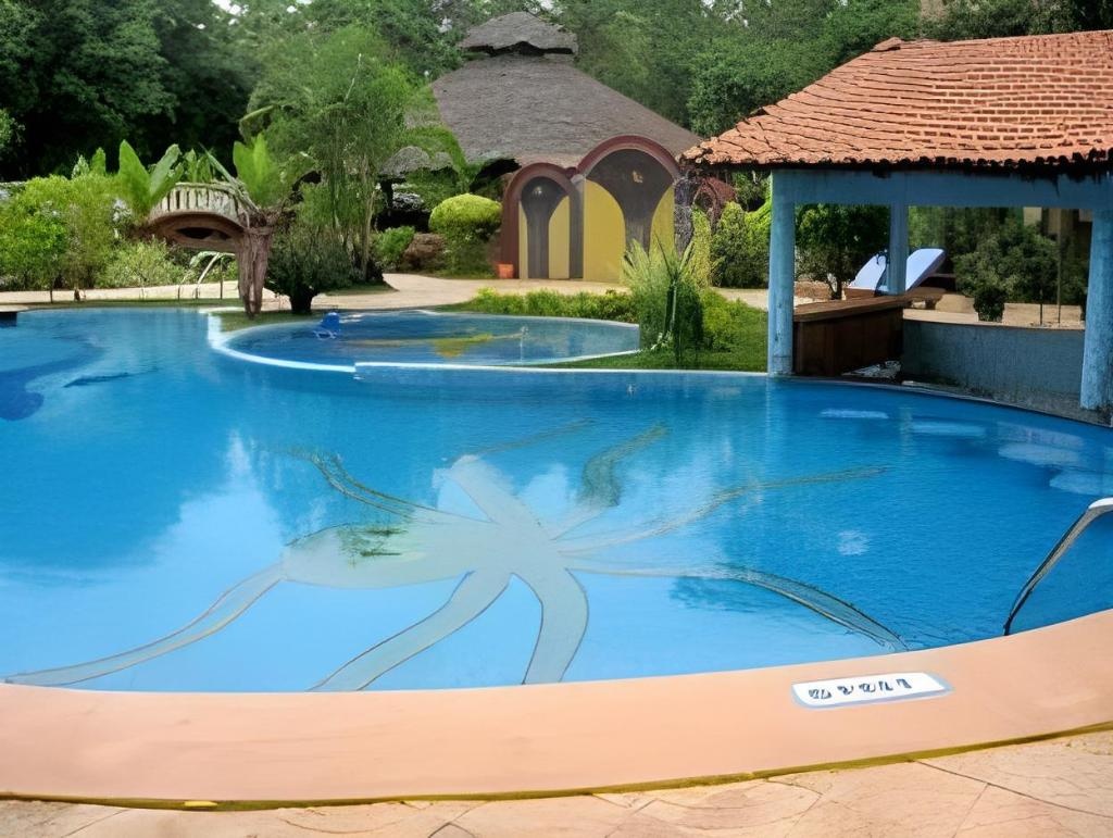 Country Club De Goa Hotel  Facilities  Swimming Pool 6