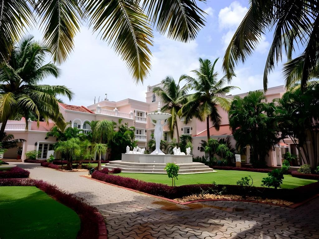 Club Mahindra Emerald Palms  Facilities  Public Areas 1