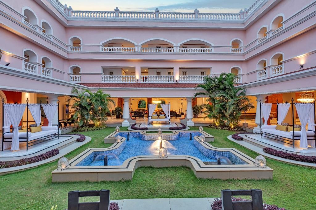 Club Mahindra Emerald Palms  Property Views  Lobby 6