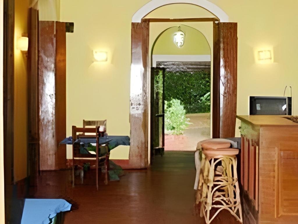 Astoria Hotel  Facilities  Barlounge 1