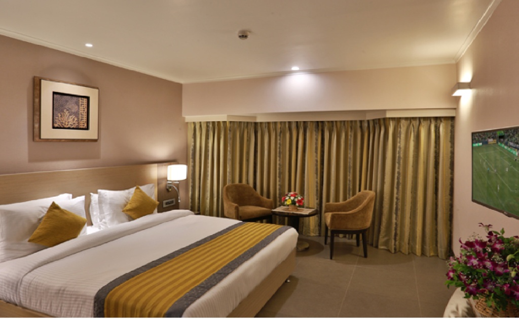 Grande Delmon  Rooms  Deluxe Room Bedroom 2