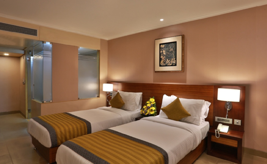Grande Delmon  Rooms  Premium Room Bedroom 3