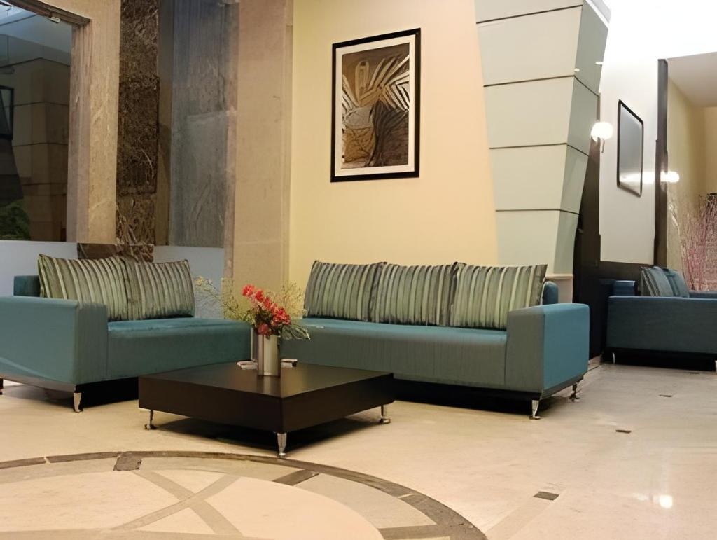 Hotel Orion  Property Views  Lobby 1