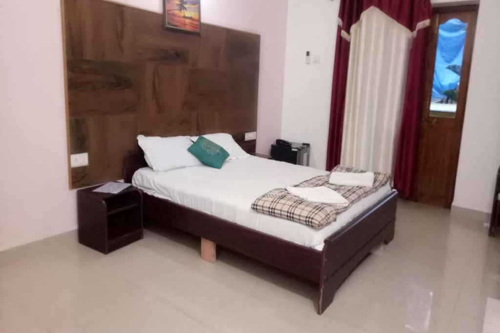 Dreams Palm Beach Resort  Rooms  Super Deluxe Room Bed 4