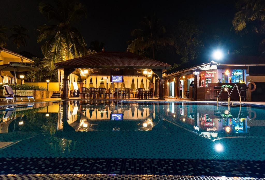 Leoney Resort  Dining  Restaurant 1
