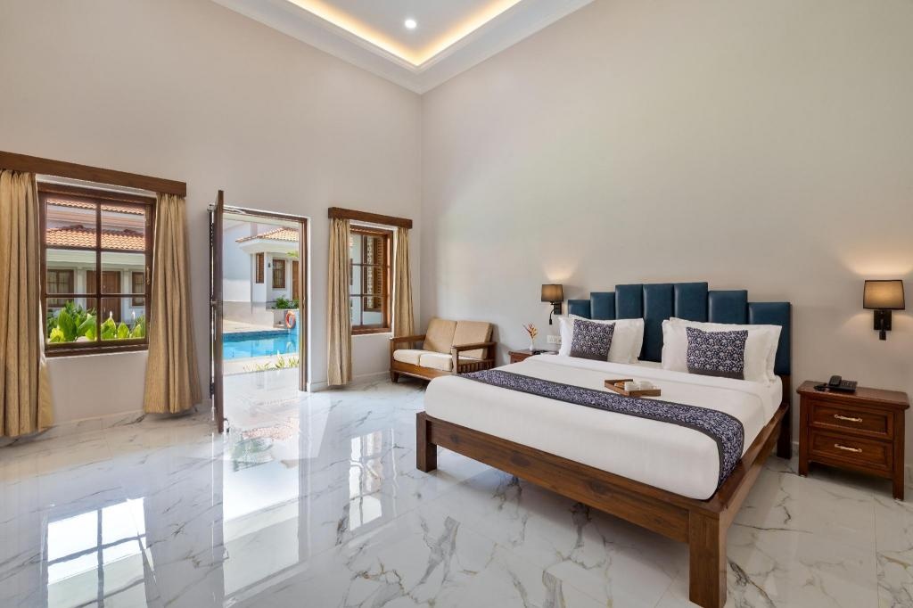 Leoney Resort  Rooms  Premium Cottage Bedroom 1