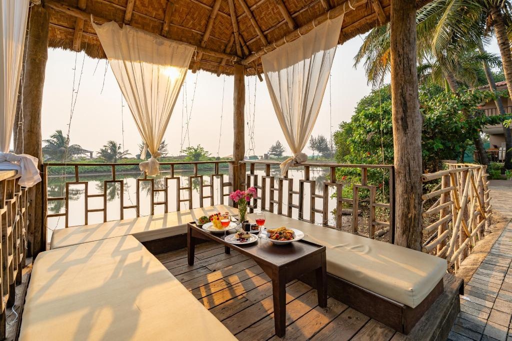 Riva Beach Resort  Dining  Food And Beverages 1