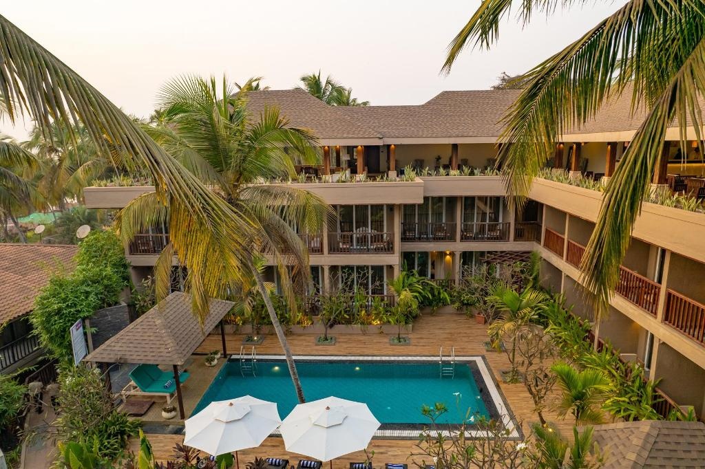 Riva Beach Resort  Facilities  Swimming Pool 4