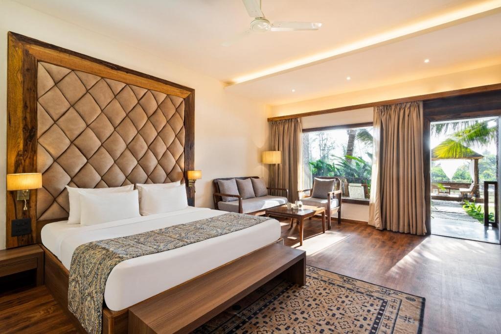 Riva Beach Resort  Rooms  Premium River View King Room Non Smoking Bed 8