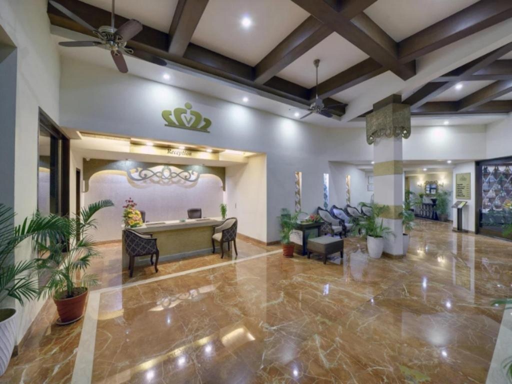 The Crown Goa Hotel  Property Views  Reception 11