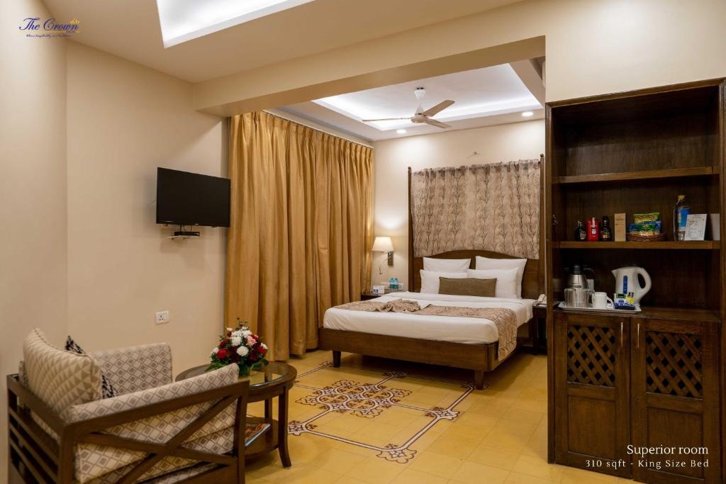 The Crown Goa Hotel  Rooms  Rooms Image 9 9