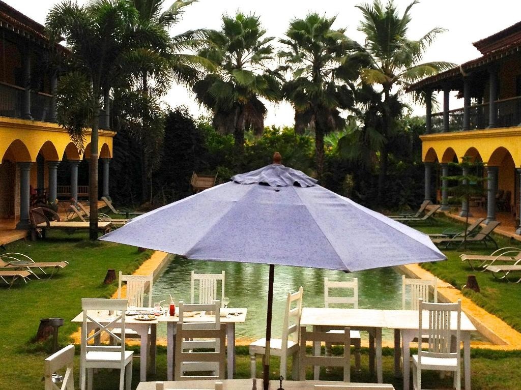 Sur La Mer Resort  Facilities  Swimming Pool 4