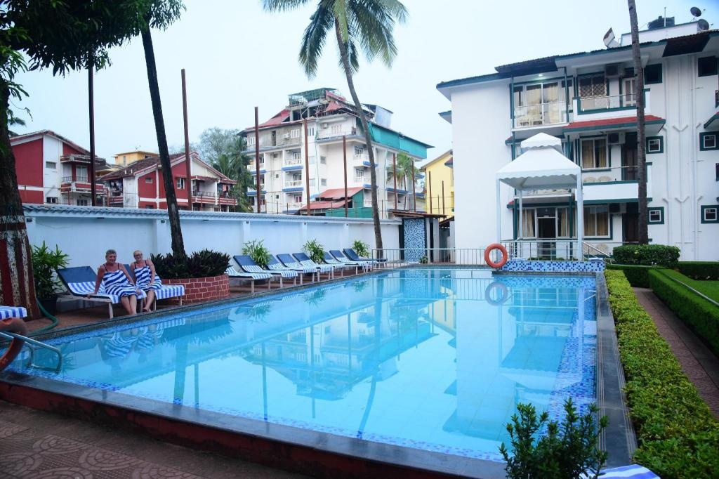 Valentines Retreat Near Candolim Beach  Facilities  Swimming Pool 10