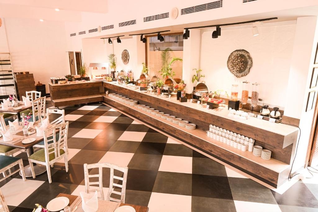 Sterling Goa Bardez  Dining  Food And Beverages 3