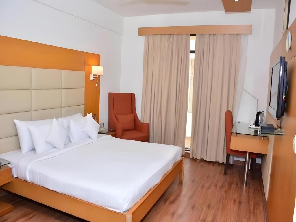 Regenta Resort Varca  Rooms  Pool View Room 1