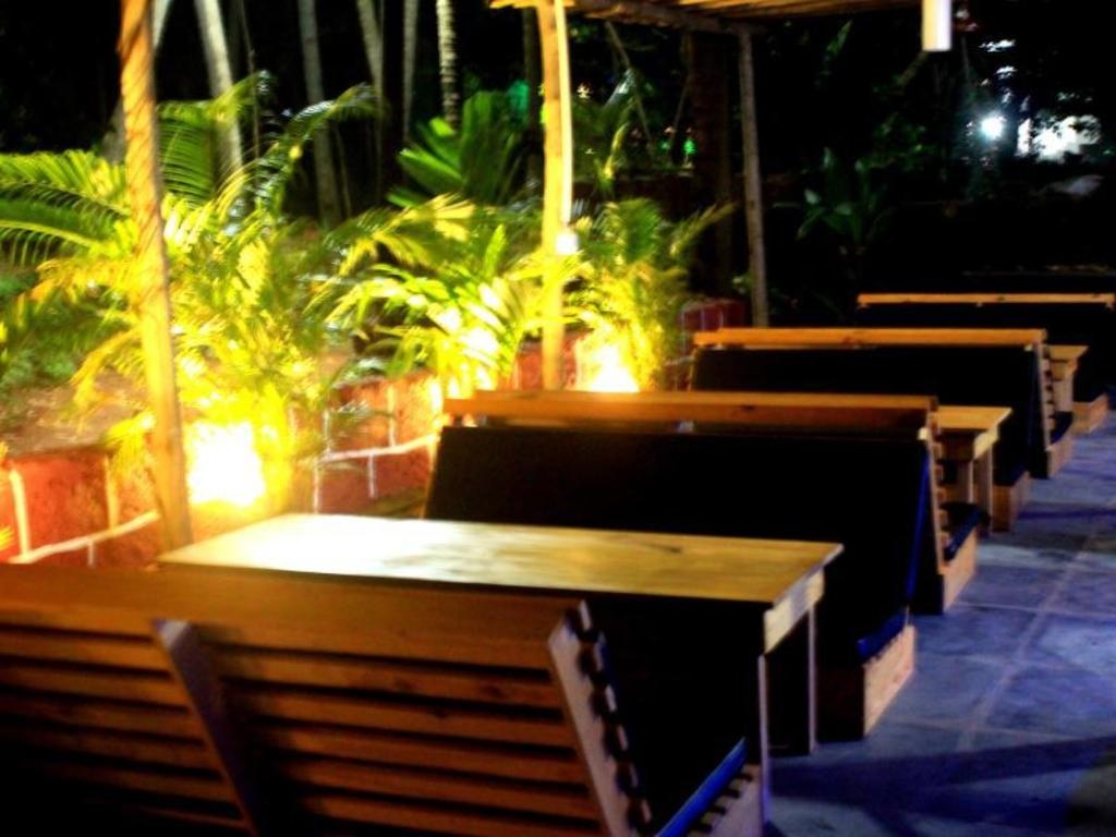 Shankarz By The Sea Mandrem  Dining  Restaurant 2