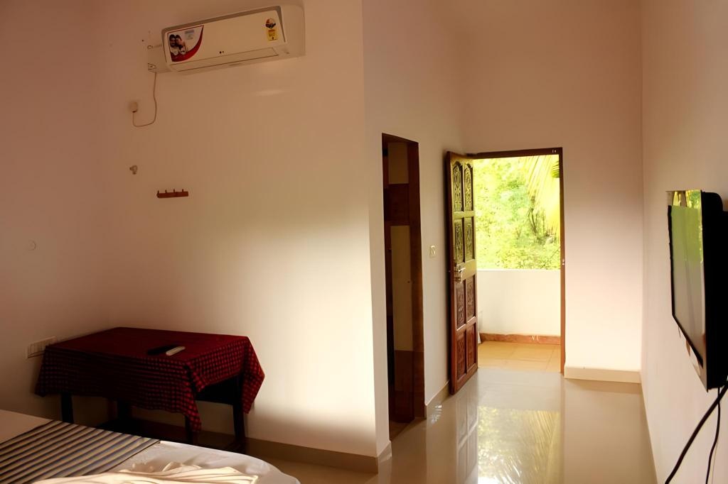 Shankarz By The Sea Mandrem  Rooms  Standard Air Condintioning 2