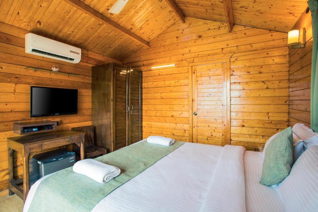 Antares Beach Resort And Club Vagator Beach  Rooms  Comfort Room Plan 11