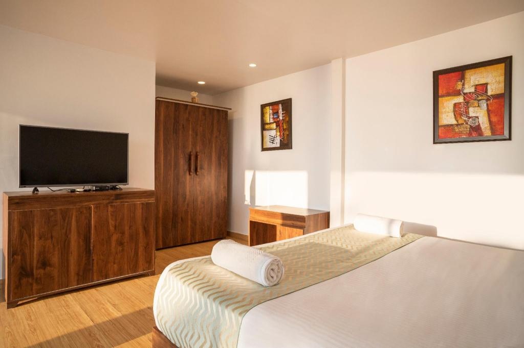 Antares Beach Resort And Club Vagator Beach  Rooms  Suite Room Bedroom 9