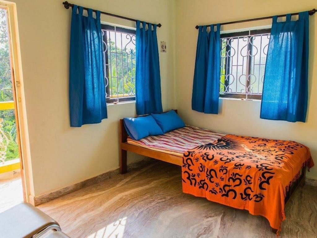 Koala Hotel And Lounge  Rooms  Standard Room With Balcony 3