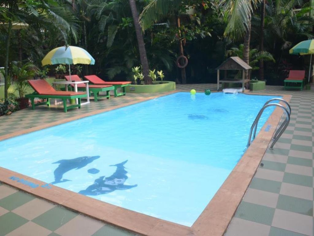 Classic De Ever Green Resort  Facilities  Swimming Pool 7