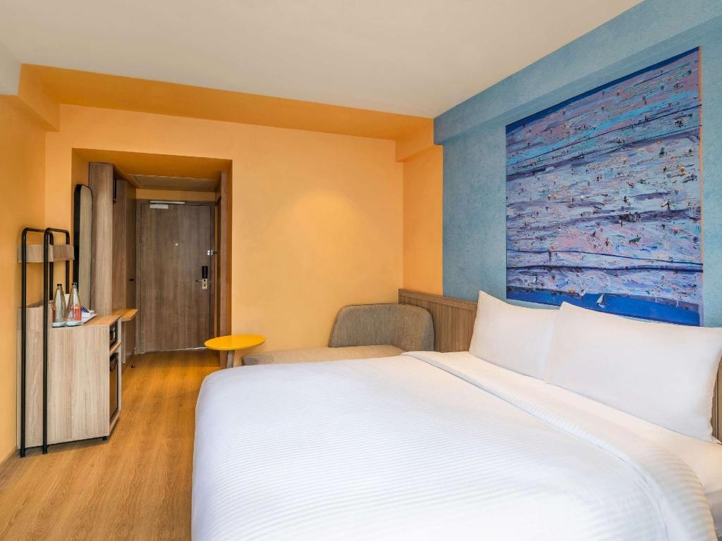 Ibis Styles Goa Calangute Resort An AccorHotels Brand  Rooms  Superior Queen Room With Balcony Guestroom 6