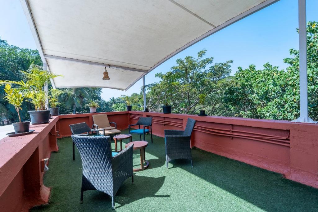 Zense Resort  Facilities  Balconyterrace 20