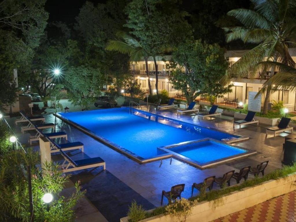 Le Pearl Goa Resort And Spa  Facilities  Swimming Pool Outdoor 2