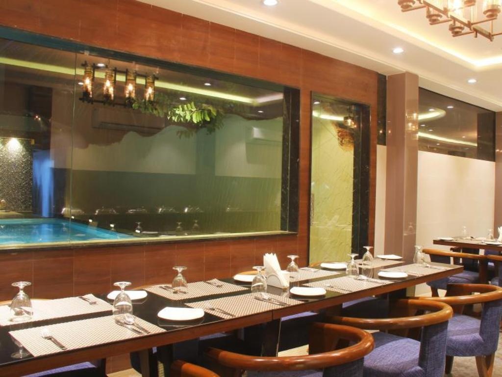 The Flora Residency  Dining  Restaurant 3