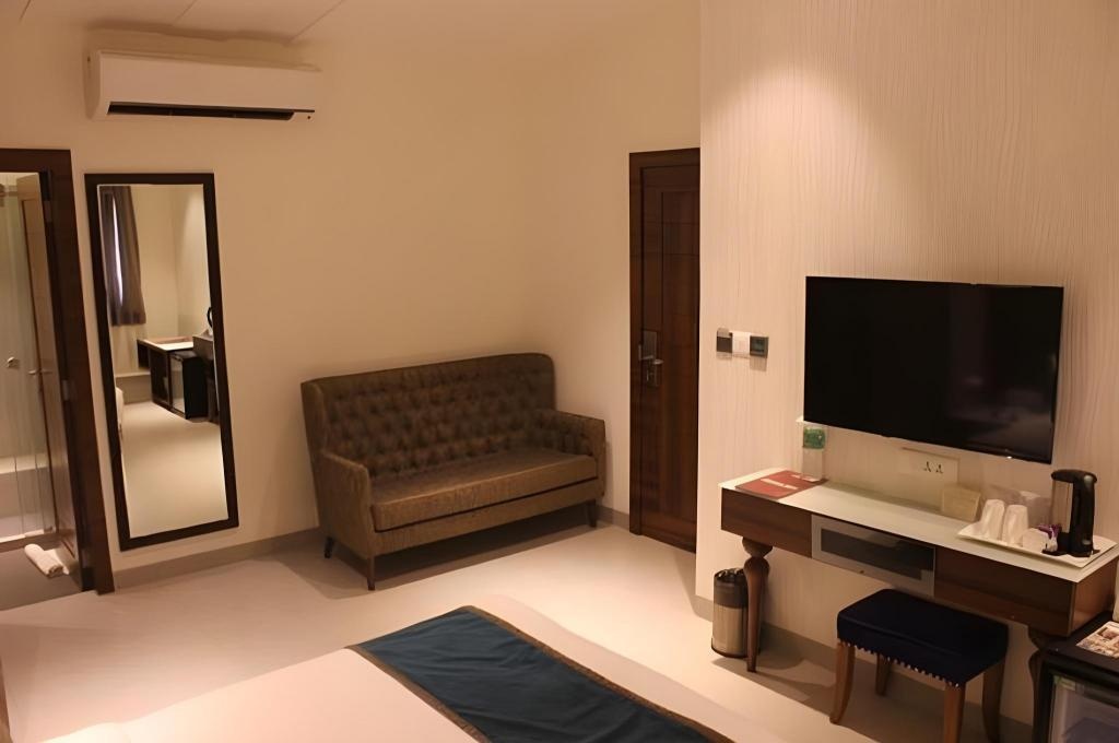 The Flora Residency  Rooms  Rooms Image 7 7