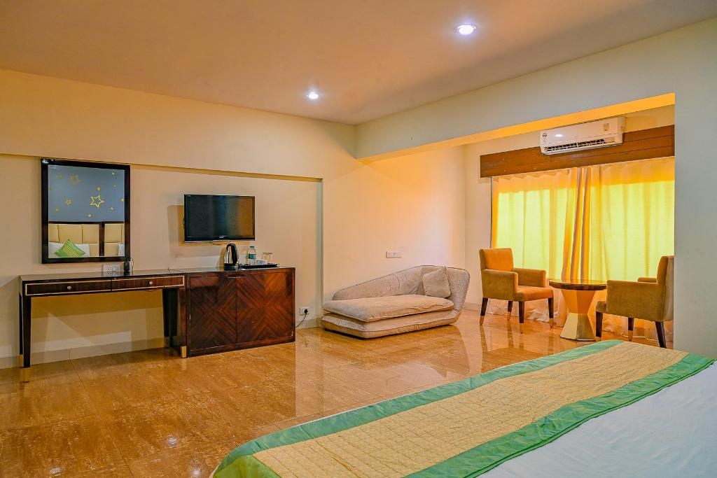 Resort The Karishma Grand  Facilities  Bedroom 5