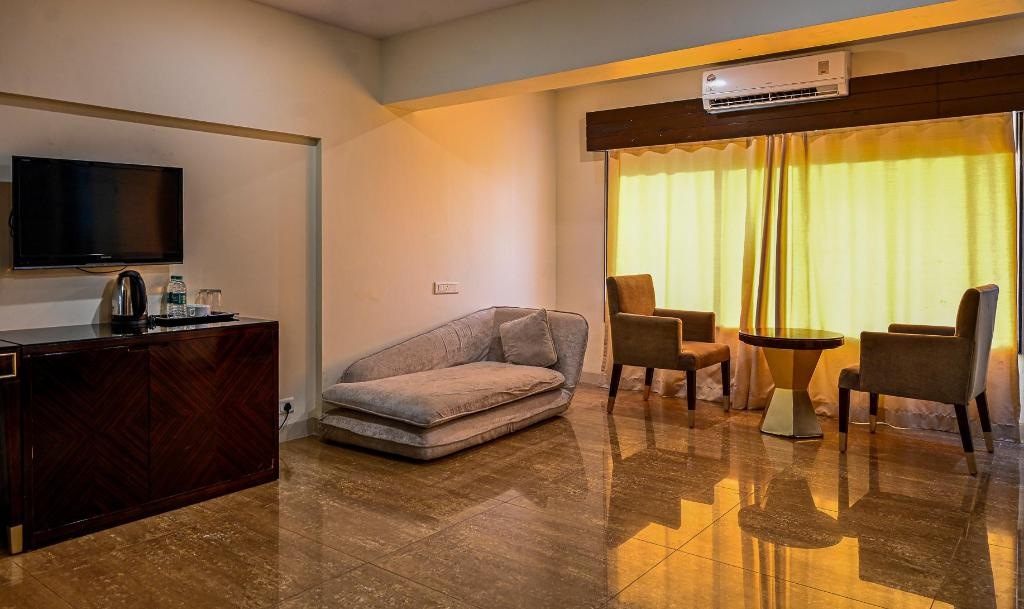 Resort The Karishma Grand  Facilities  Bedroom 8