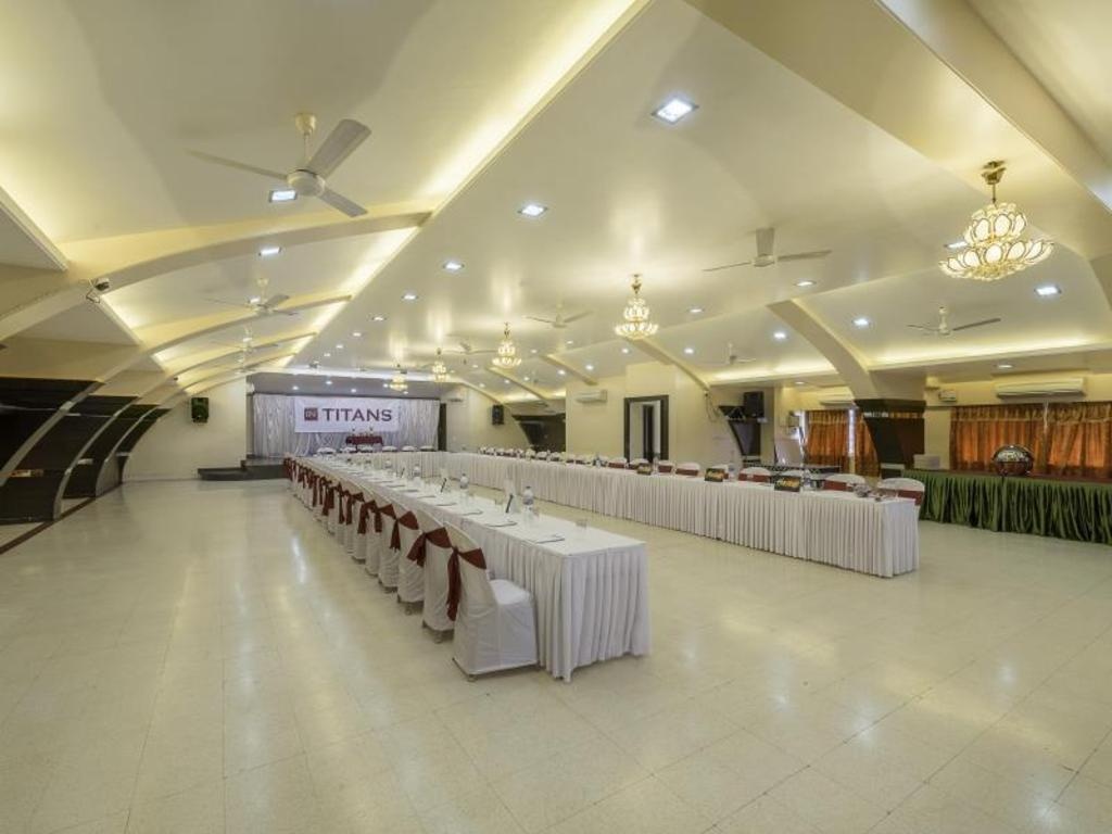 Treebo Green Park  Facilities  Ballroom 3