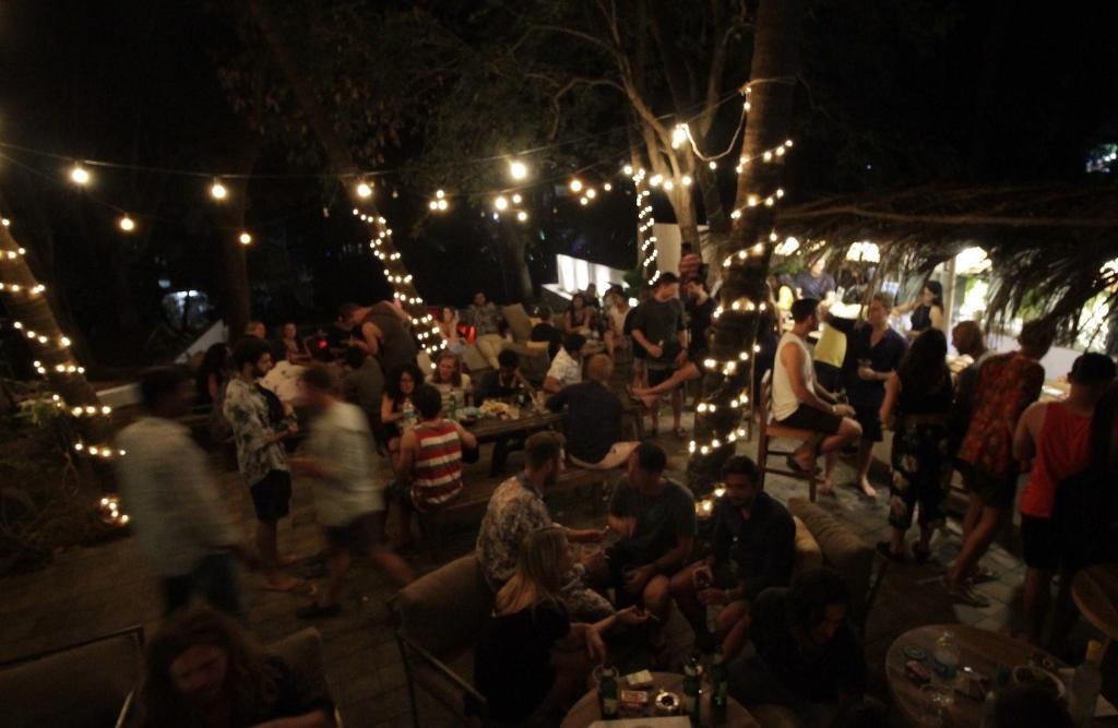 JUNGLE By The Hostelcrowd  Facilities  Barlounge 7
