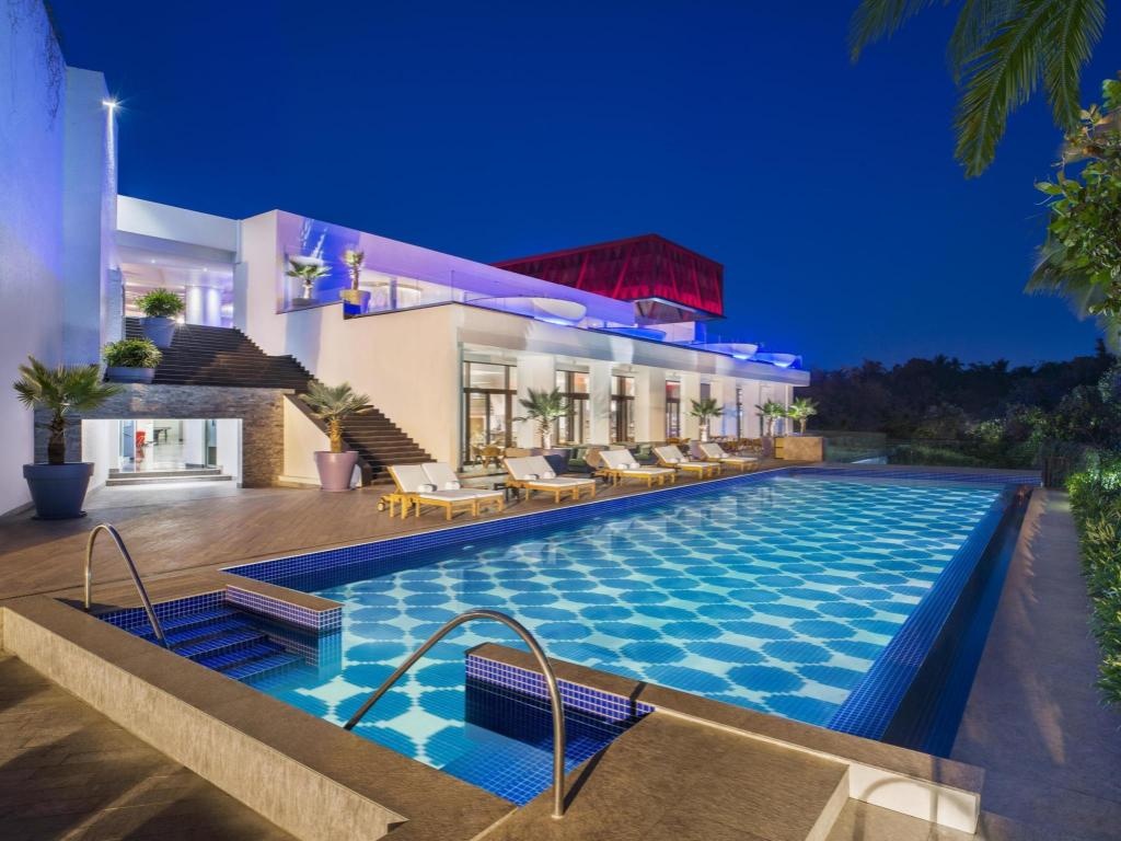W Goa  Facilities  Swimming Pool Outdoor 8