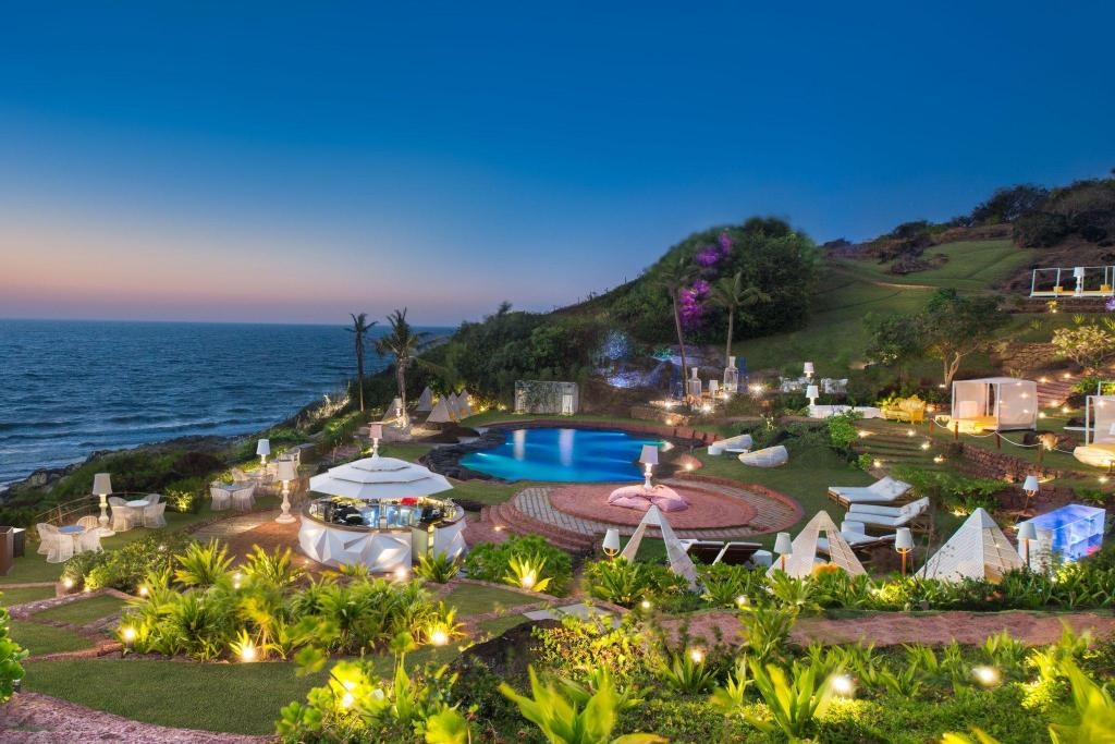 W Goa  Facilities  Swimming Pool 15