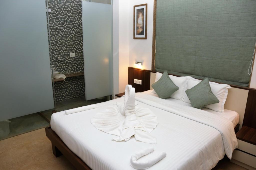 La Vida Studio Inn Baga Goa By Lords Hotels And Resorts  Rooms  One Bedroom Suite Bed 4