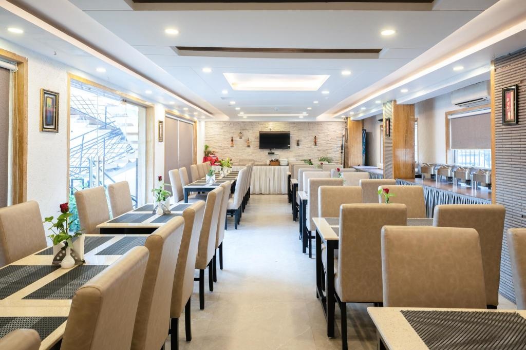 The Ocean Park Hotel  Dining  Restaurant 1