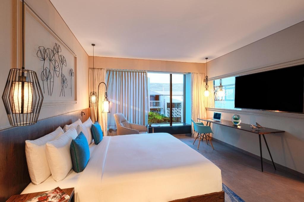 Hyatt Centric Candolim Goa  Rooms  1 Bedroom King Suite Bed 12