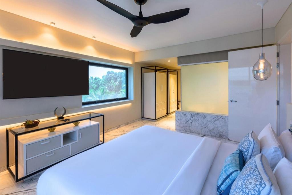 Hyatt Centric Candolim Goa  Rooms  Deluxe Suite Suite Room 16