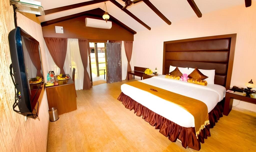 The Baga Marina Beach Resort Hotel  Rooms  Rooms Image 1 1